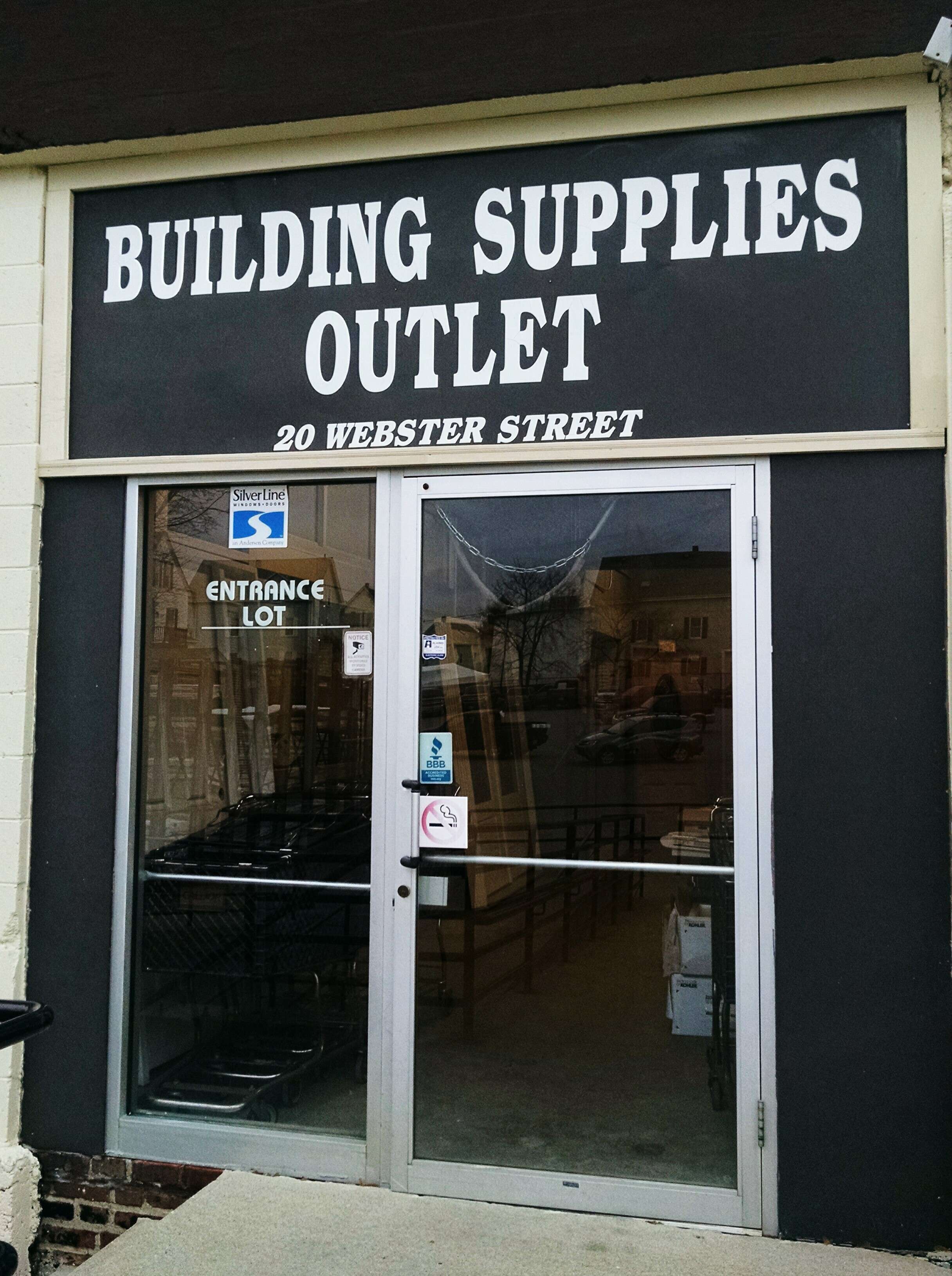 Puertas exteriores - Hamilton Building Supply