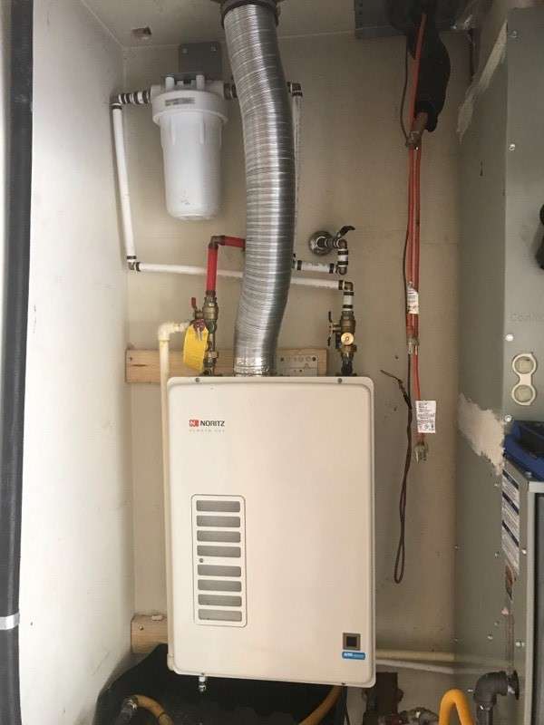 What is a Hot Water Heater Blanket? - Ben Franklin Plumbers Tyler