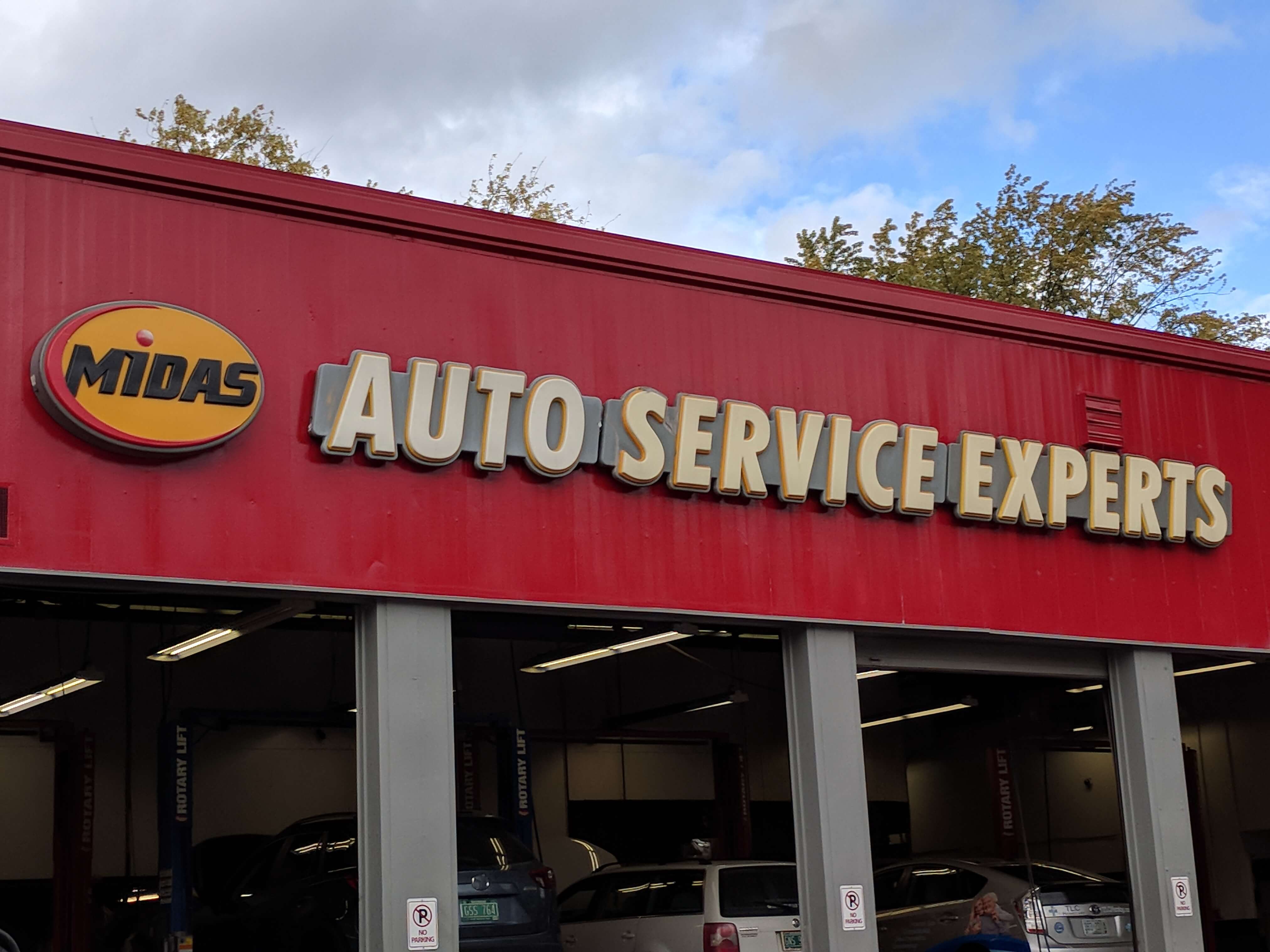 How South Burlington Midas auto repair uses tech to build customer