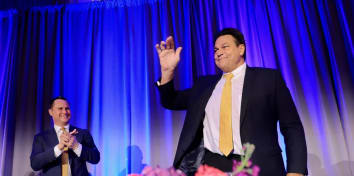 Dan Hampton at BBB Chicago's Annual Dinner 2025